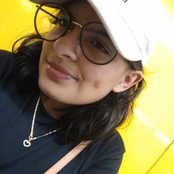 Babysitter in Madrid: Mariana