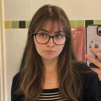 Babysitter Agde: Tess