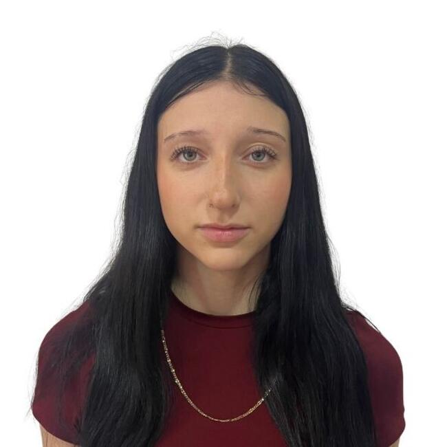 Babysitter in Salinas: Ariana Abbiati