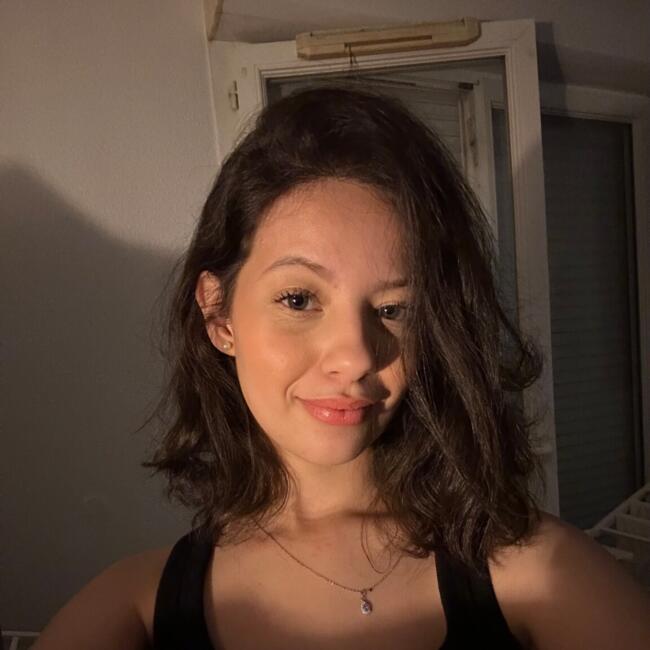 Babysitter in Poitiers: Sofia
