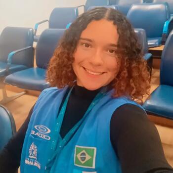 Babá em Rio de Janeiro: Íris Nóbrega