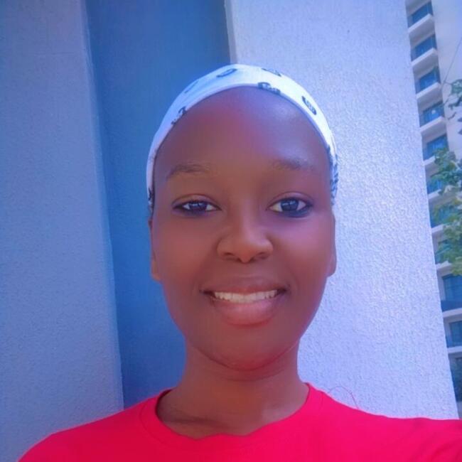 جليسة أطفال في دبي: Betty