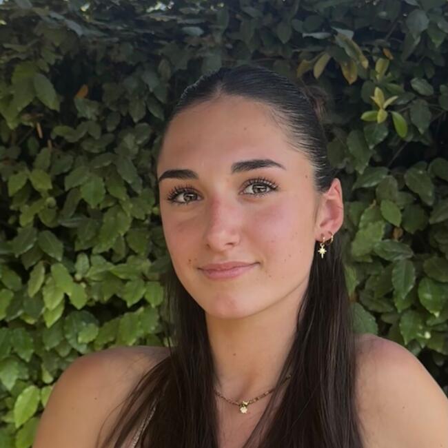 Babysitter in Draguignan: Ally