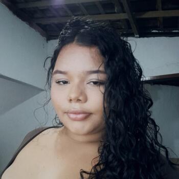 Babysitter in Escada: Eduarda