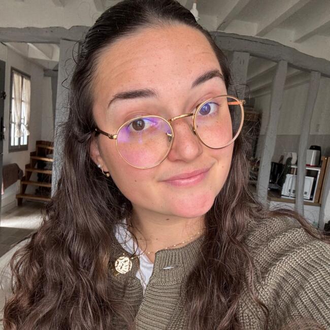 Babysitter in Bacqueville-en-Caux: Célia