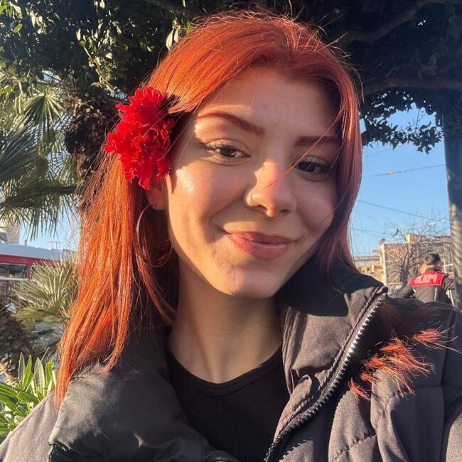 Babysitter in Warsaw: Leyla Sıla