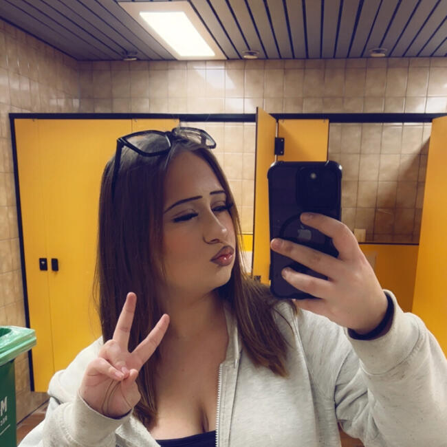 Babysitter in Brüssel: Alyssa