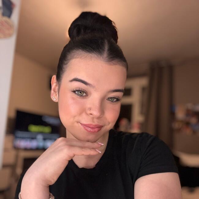 Babysitter in London: Shannon-Marie