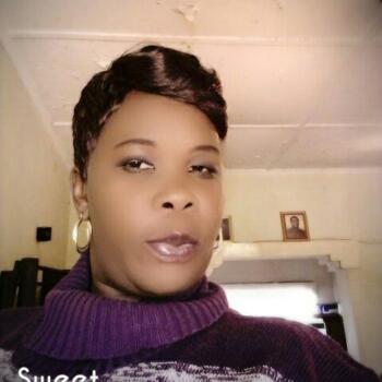 Babysitter in Centurion: Julia