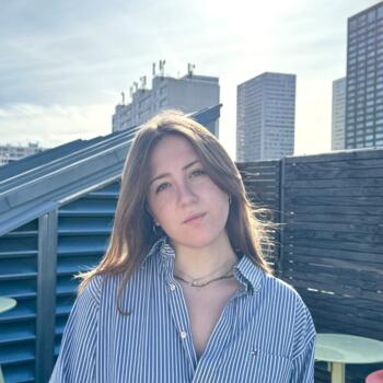 Babysitter in Paris: Pernelle