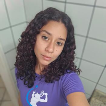 Babá em Brasília: Liliane