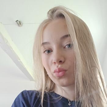 Babysitter i Uldum: Kira