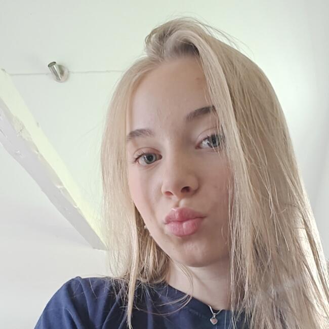 Babysitter i Uldum: Kira