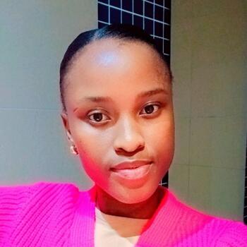 Nanny in Port Elizabeth: Zandile
