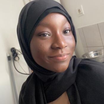 Babysitter in Aulnay-sous-Bois: Mariam