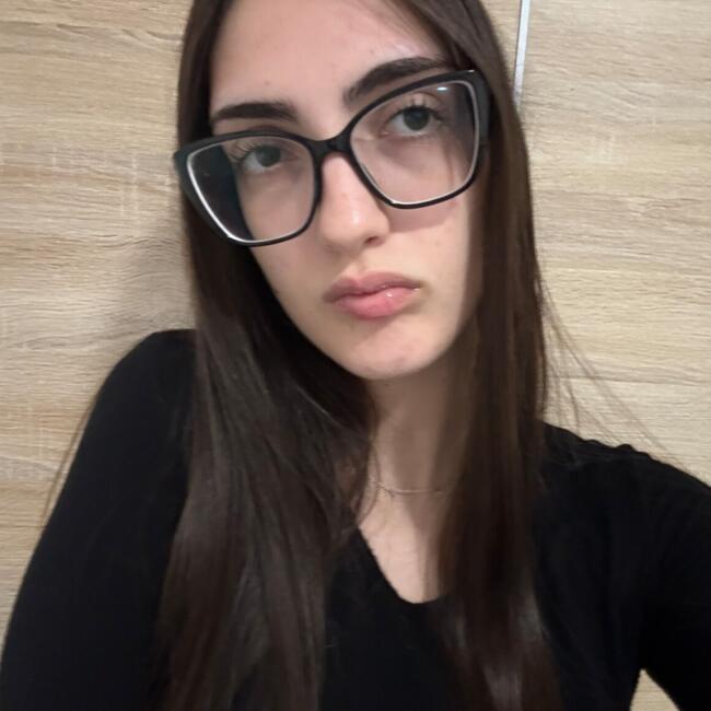 Babysitter in Iglesias: Alessandra