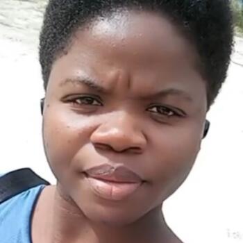 Babysitter em Loures: Issy