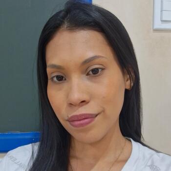 Babysitter Porto Velho: Thaís