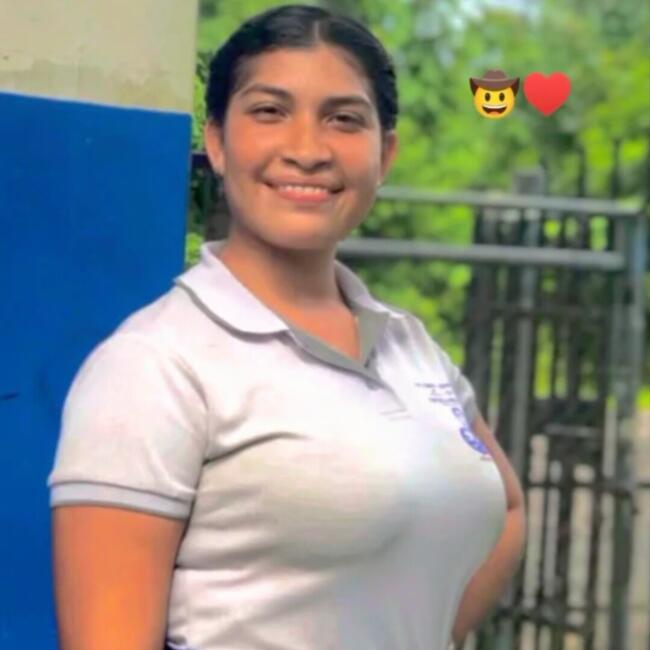 Babysitter in Pacora: Paola