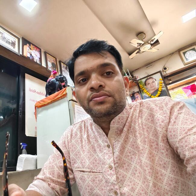 बम्बई में बेबीसिटिंग की नौकरी: Abhinav