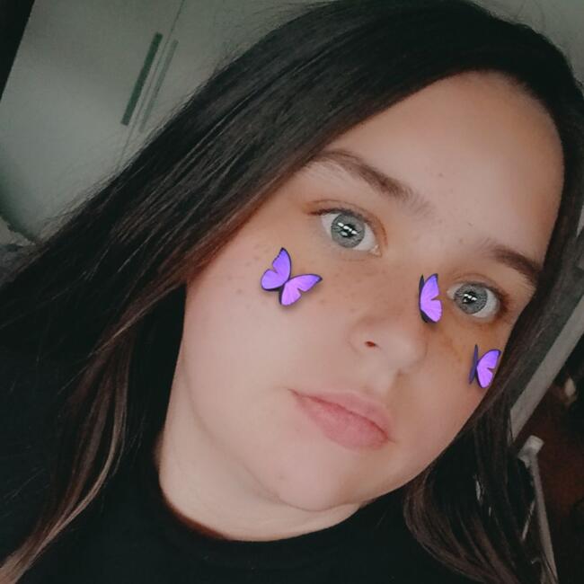 Babysitter in Saint-Denis: Jenny