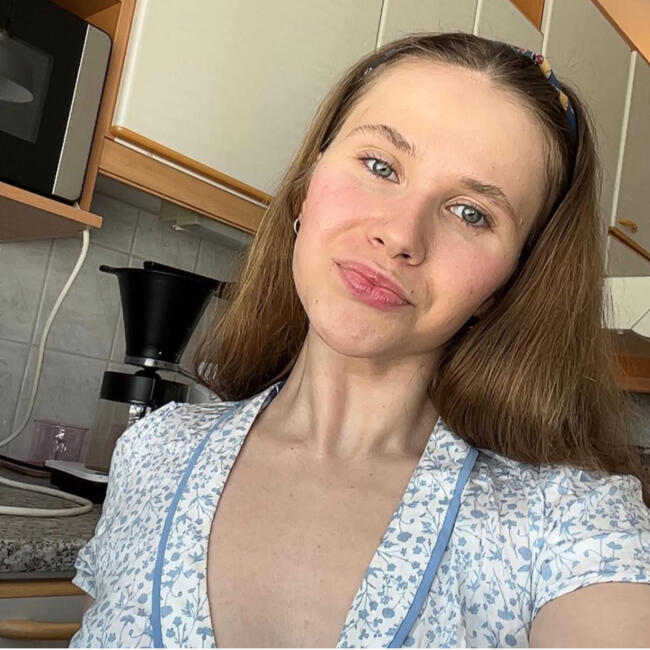 Lastenhoitaja Turku: Helli-Noora