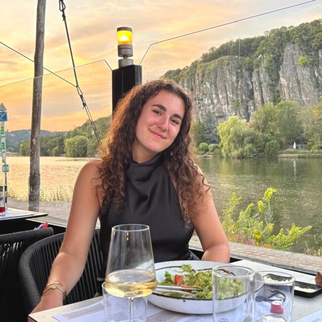 Babysitter in Sydney: Lucile