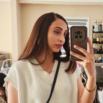 Baby-sitter in Brampton: Mai