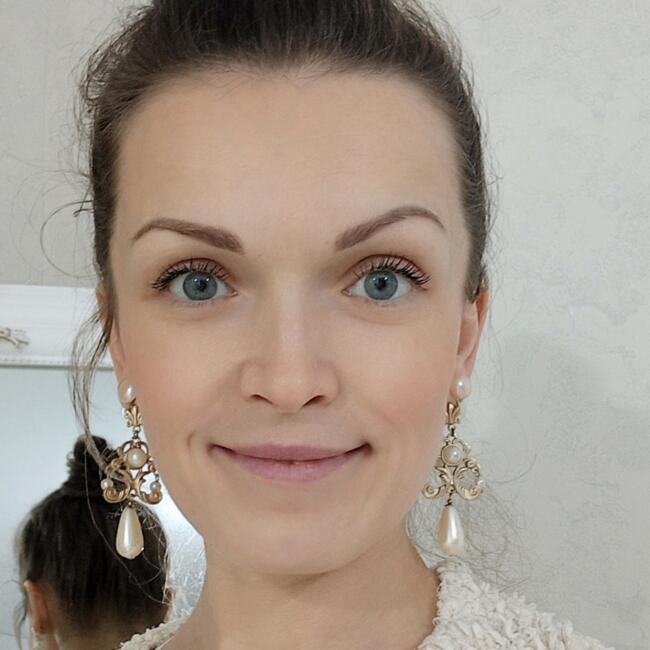 Babysitter in Cork: Alla