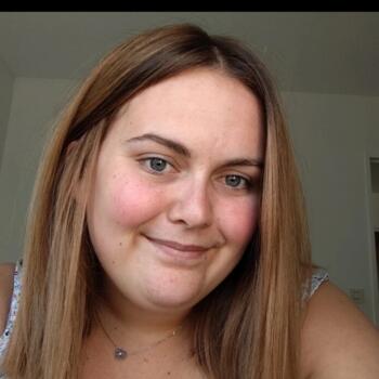 Babysitter in Lèves: Laurine