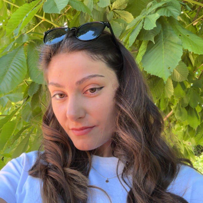 Babysitter in Chalon-sur-Saône: Romane
