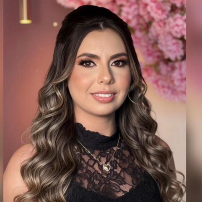 Emprego de babá em Goiânia: Nayara