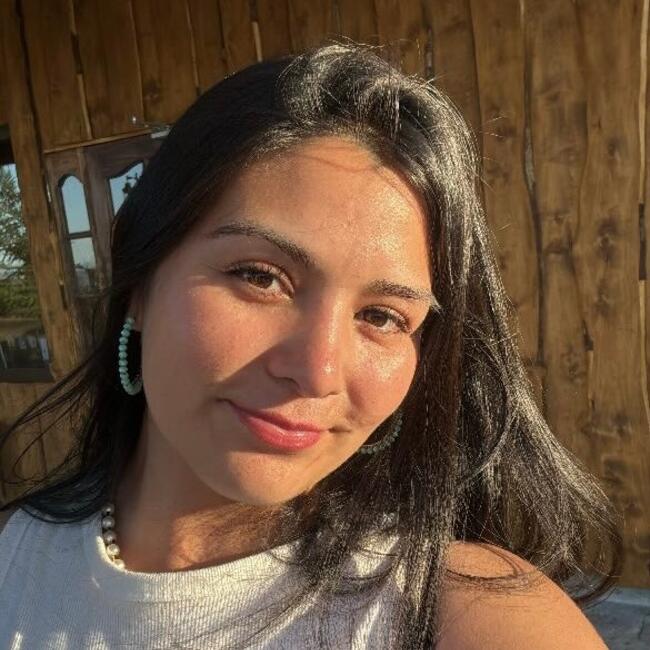 Babysitter στην περιοχή Βαλδίβια: Yesenia