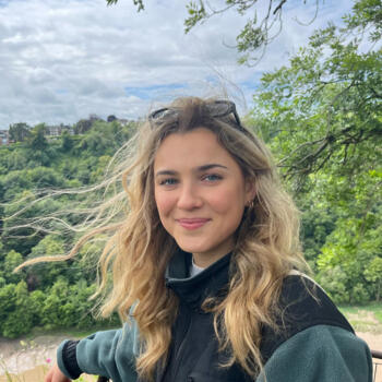 Babysitter in Queenstown: Kerenza