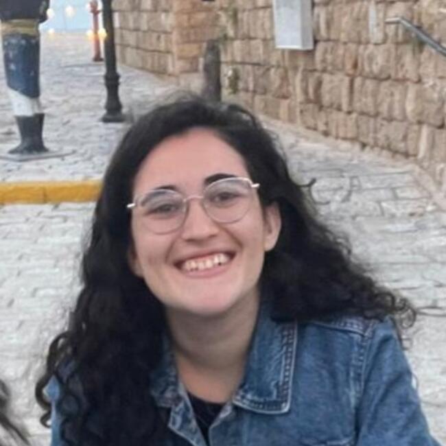 בייביסיטר ב- תל אביב-יפו: נועה
