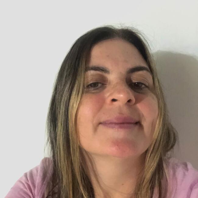Babysitter in Palhoça: Fátima