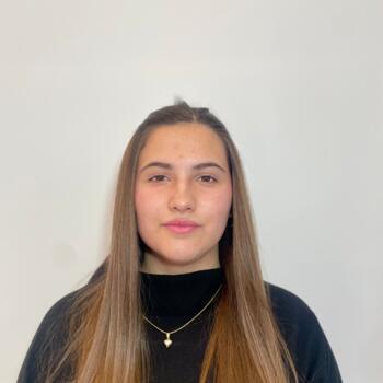 Babysitter in Almirante Brown: Nicole