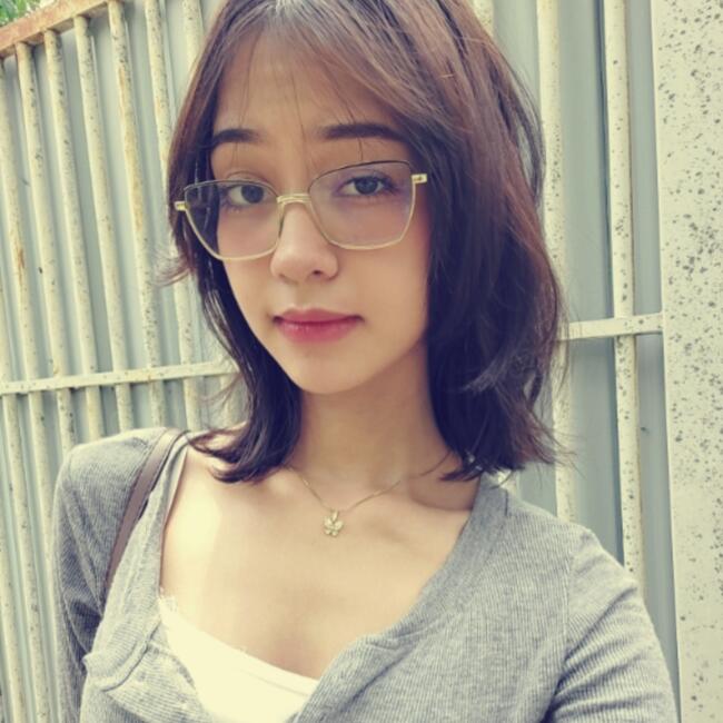 Babysitter in Brasília: Jennifer