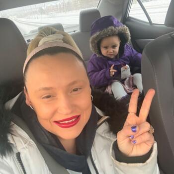 Babysitting job in Aurora: babysitting job Calie