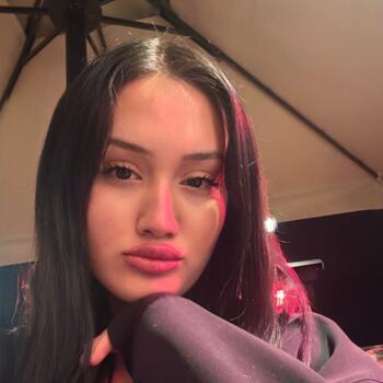 İncek bölgesinde bebek bakıcısı: Bahar