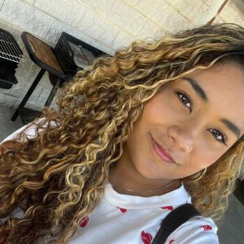 Babysitter in Matosinhos Municipality: Bruna