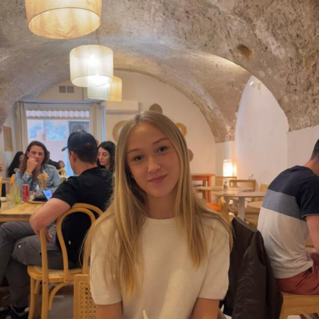 Babysitter in La Mulatière: Sofia
