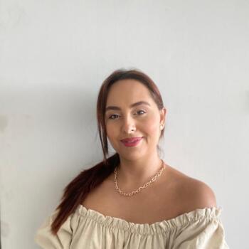 Baby-sitter in Armenia: Paola