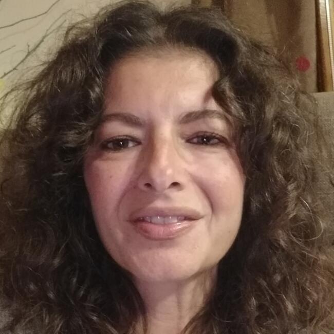 Babysitter in Athens: Vicky