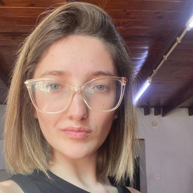 Niñera en Berisso (Buenos Aires): Ernestina