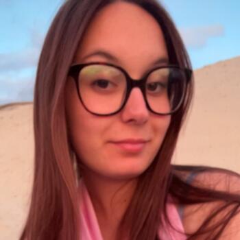 Babysitter in Saint-Ciers-sur-Gironde: Cassandra