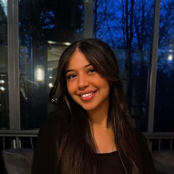 Babysitter in Belœil: Lina