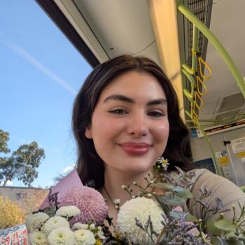 Babysitter Melbourne: Ayelet