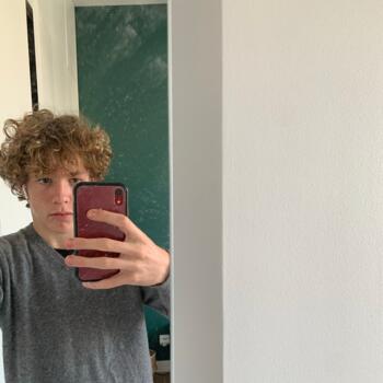 Baby-sitter in Paris: Maxime