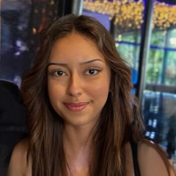 Babysitter in Chanteloup-les-Vignes: Yeliz